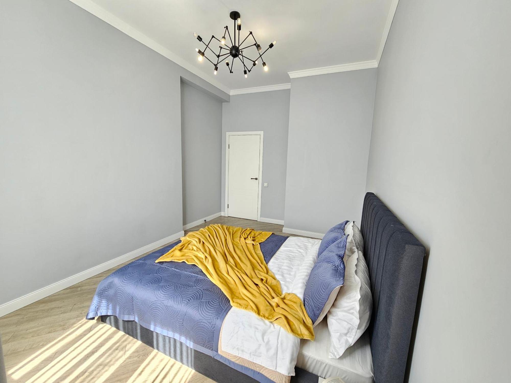 אלמטי 3 Room Gagarin Park Residential Complex Near Mega Shopping Mall מראה חיצוני תמונה