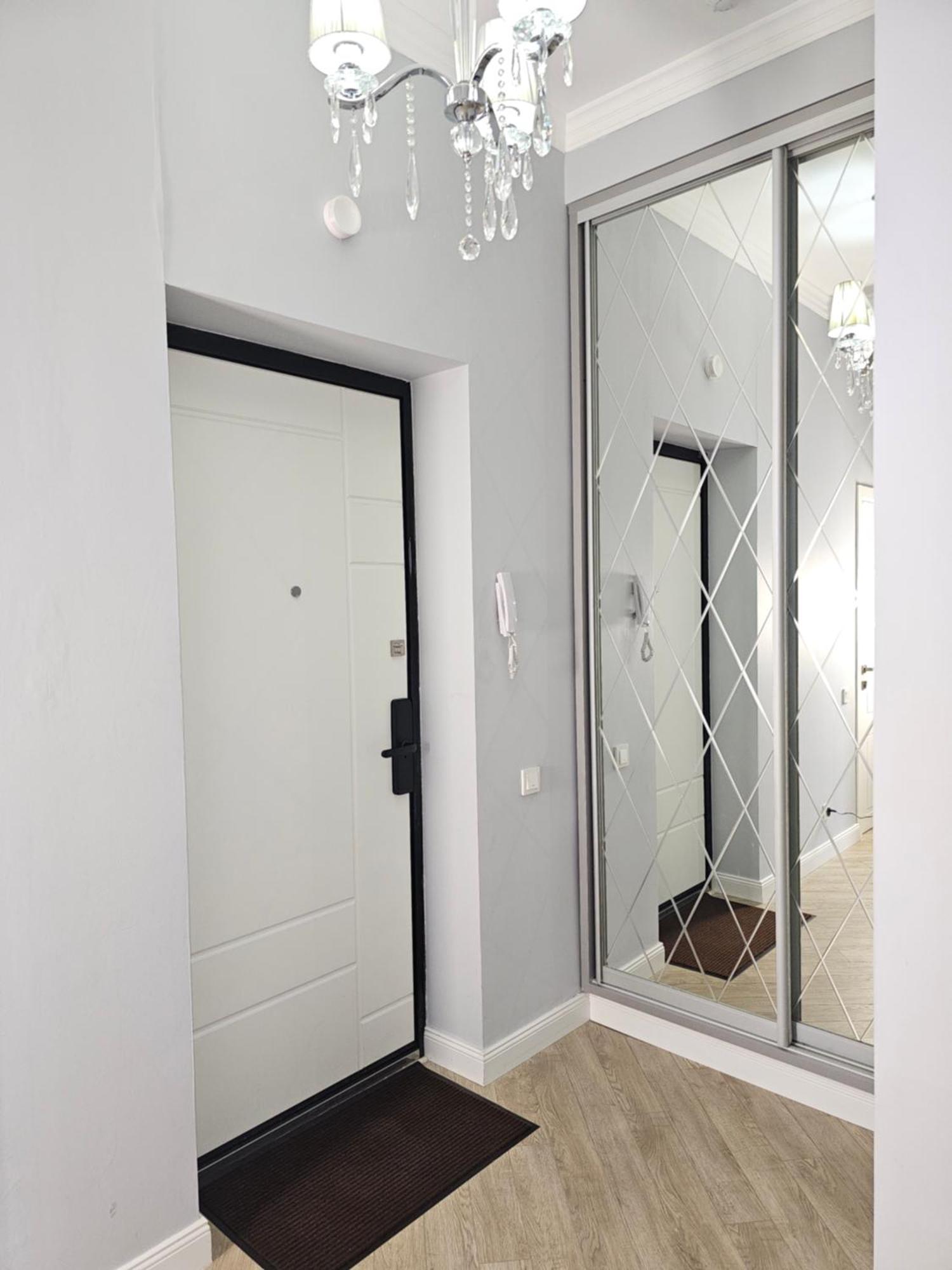 אלמטי 3 Room Gagarin Park Residential Complex Near Mega Shopping Mall מראה חיצוני תמונה